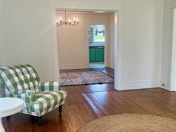 4th image of 1202 Silliman St