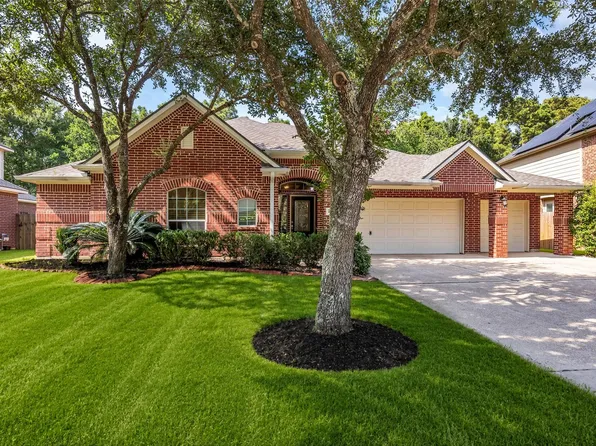 12807 Winding Manor Dr, Houston, TX 77044
