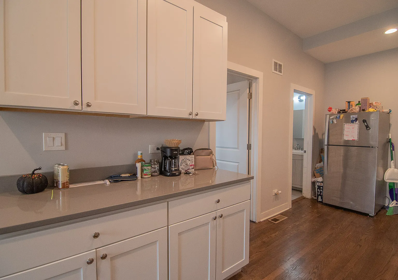 3 bed, 2.0 bath, $3,300 — Photo 4