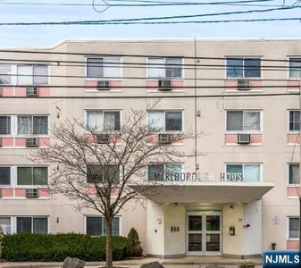 333 Grand Ave APT 1P, Palisades Park, NJ, 07650