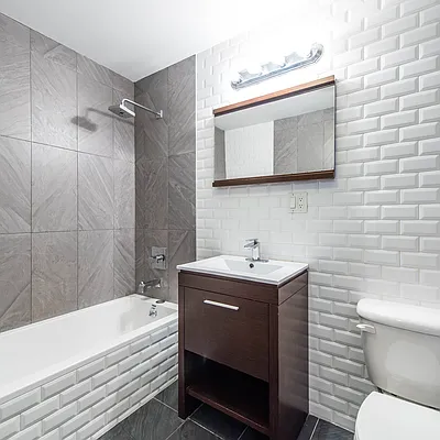 Rented by Nooklyn NYC LLC | media 72