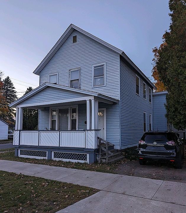 1st image of 225 W Peck St