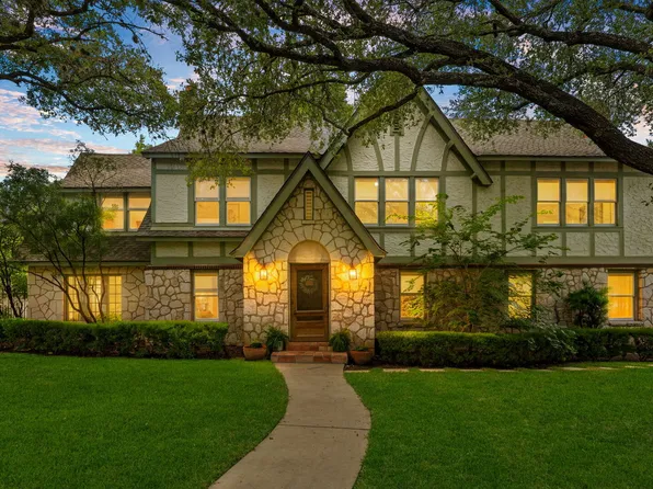 137 PARK DR, Olmos Park, TX 78212