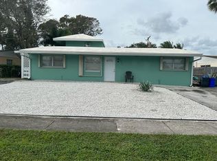 9321 Bellewood St, Palm Beach Gardens, FL 33410