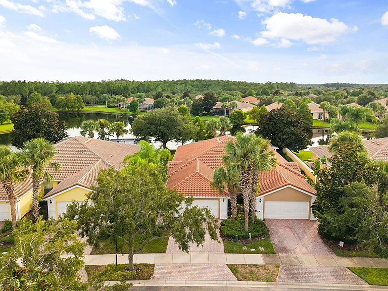 11972 Kajetan Ln — Photo 40