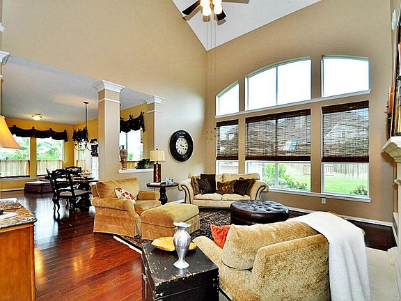 5th image of 6018 Madrone Meadow Dr