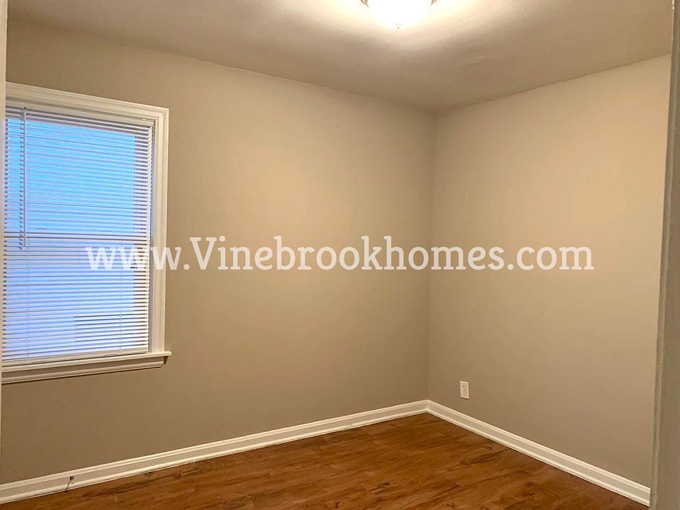 1st image of 10311 Eaglewood Ave