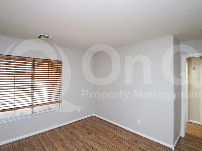 16149 N 163rd Dr — Photo 15