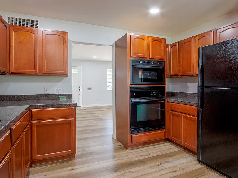 1415 S Oakley Pl — Photo 13