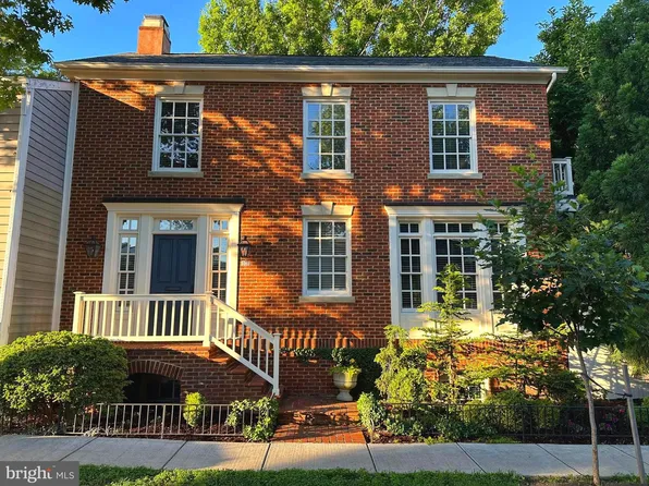 808 Oronoco St, Alexandria, VA 22314