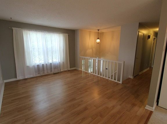 3rd image of 7443 Oakpark Dr