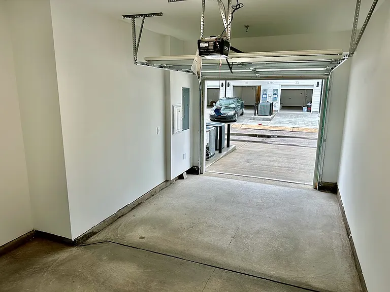 1253 S Blount St #201 — Photo 29