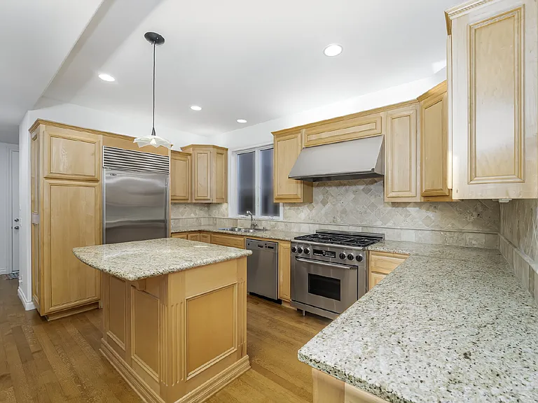 119 Opal Ave — Photo 15