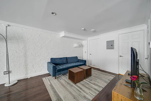 Rented by Corcoran | media 5