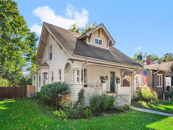 655 Chestnut St, Valparaiso, IN 46385