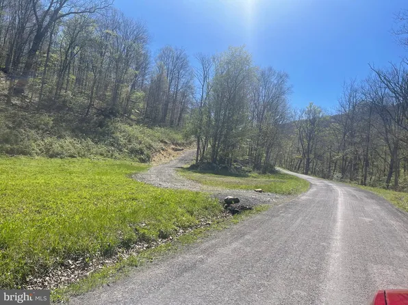 Oakmont Dr, Elk Garden, WV 26717
