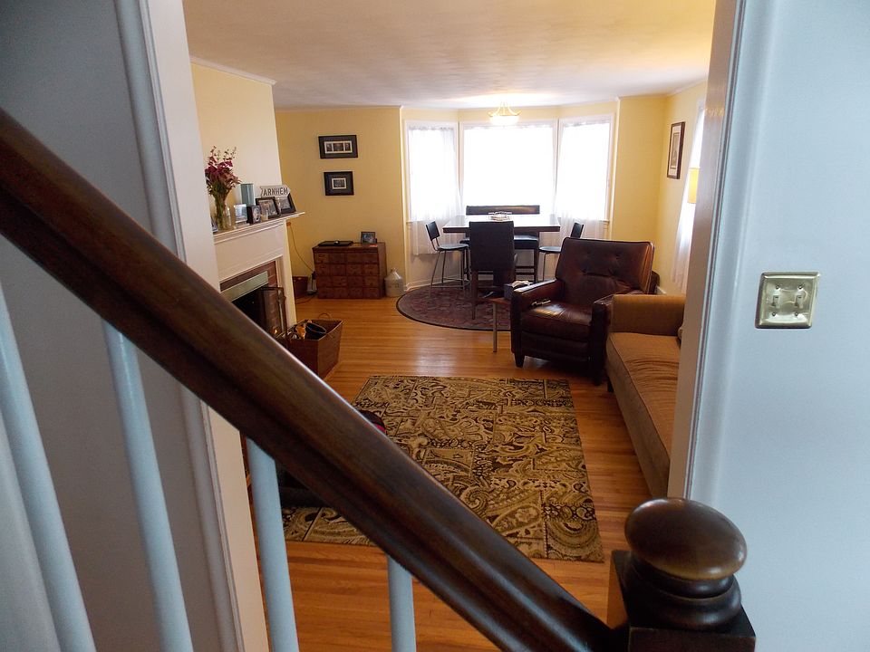 2nd image of 226 Lewiston Dr