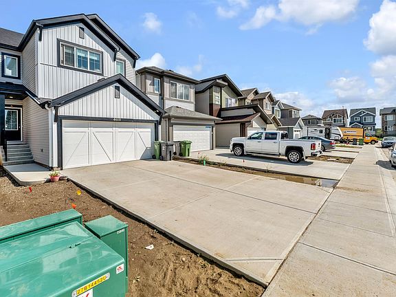 3rd image of 4610 72nd St