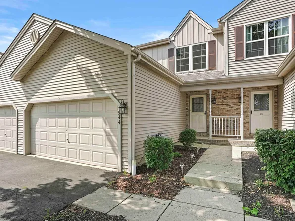 1544 Foxcroft Dr, Aurora, IL 60506