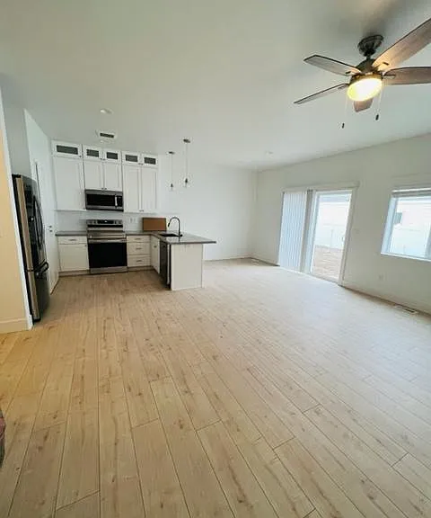 467 Huckleberry Ln — Photo 7