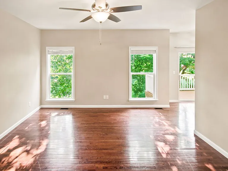 404 Willott Square Dr — Photo 3