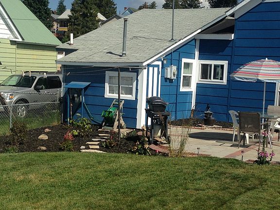 Patio & landscaping in back!