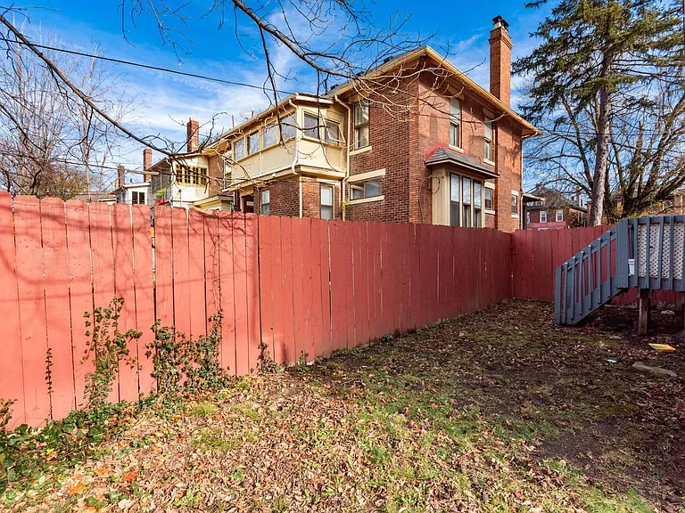 204 Chittenden Ave — Photo 23
