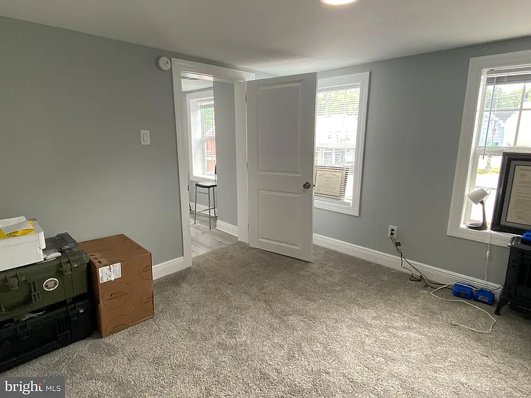 522 W King St — Photo 50