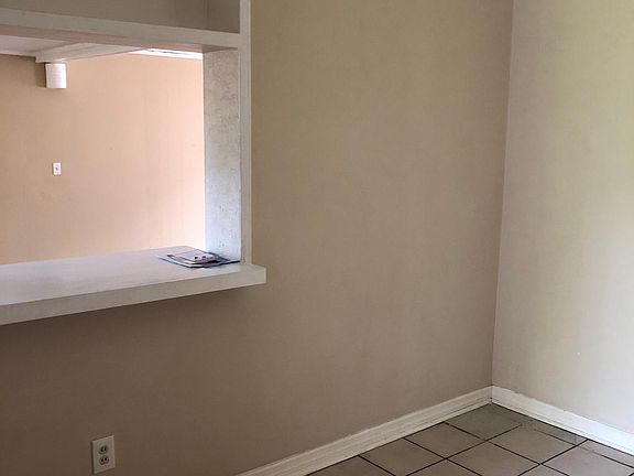 5th image of 4912 Bridgewater Cir