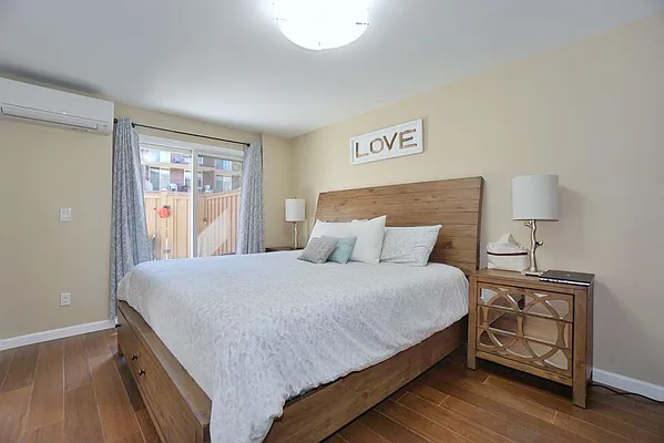 Sold by REMAX Elite | media 14