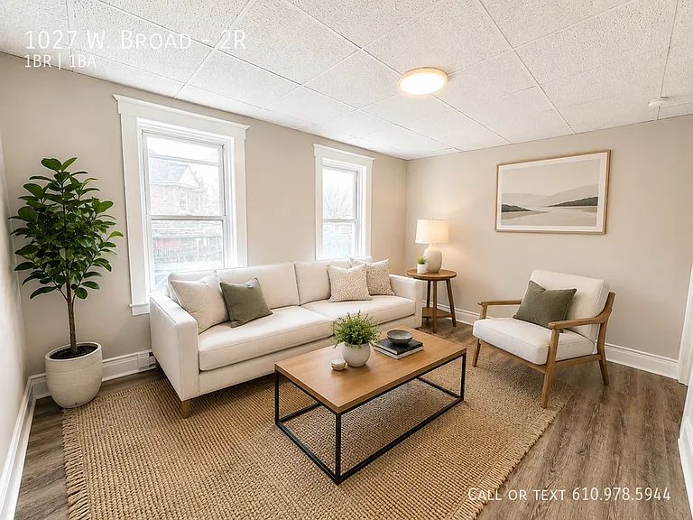 1027 W Broad St #2R — Photo 4