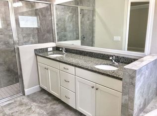 25053 SW 11th Ct, Newberry, FL 32669