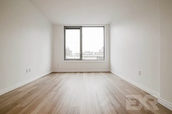 Rented by EXR | media 15