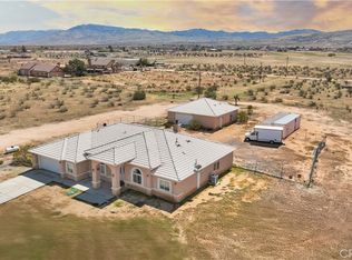 23073 Cielito Dr, Apple Valley, CA 92308