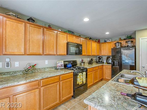 2nd image of 3625 Metter St