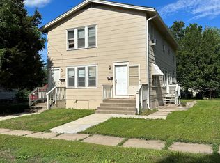 2006 SW Clay St, Topeka, KS 66604