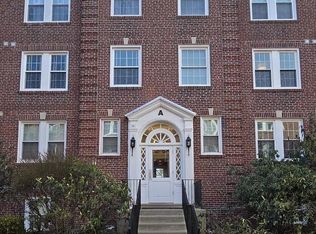 104 Woodside Rd #A203, Ardmore, PA 19003