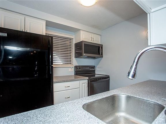 5th image of 287 Cedar Ct