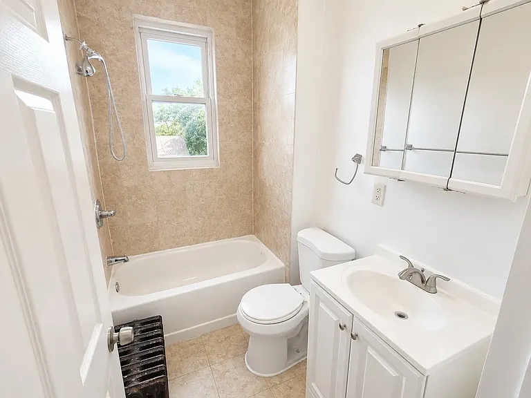 230 Littleton Ave #11 — Photo 6