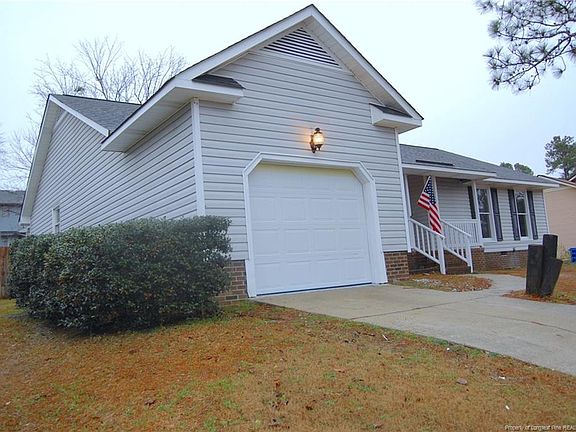 3rd image of 7437 Beaver Run Dr