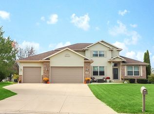 1042 Norridge Dr, Sun Prairie, WI 53590