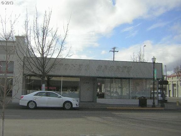3rd image of 500 E 2nd St