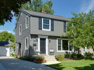 5023 N Shoreland Ave, Whitefish Bay, WI 53217