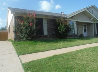 106 Hickory Springs Dr, Euless, TX 76039