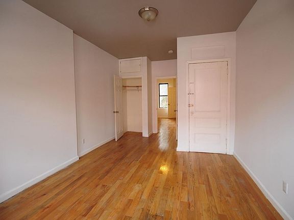 4th image of 304 Prospect Pl #1
