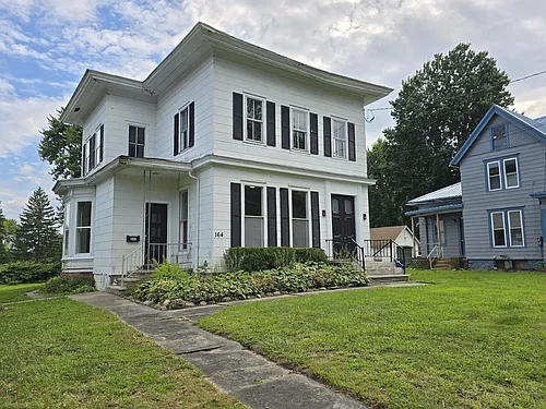 164 W Genesee St Photo 1