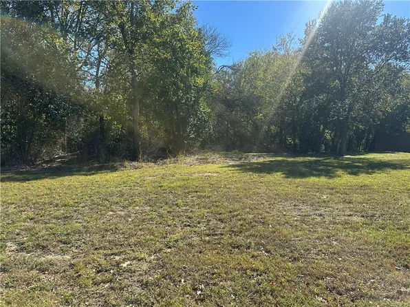 2121 Manning Way, Bryan, TX 77803