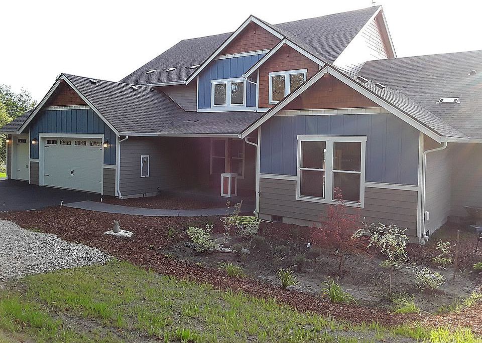 1st image of 1608 NW Gillespie Way