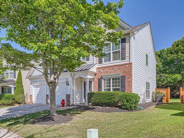 716 Berkeley Ter, Canton, GA 30115