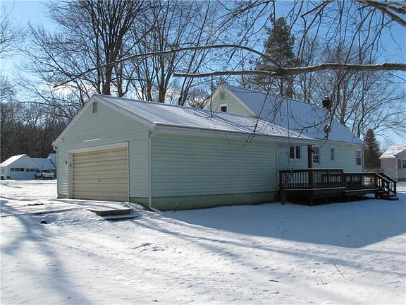 2nd image of 58 Edgewood Dr